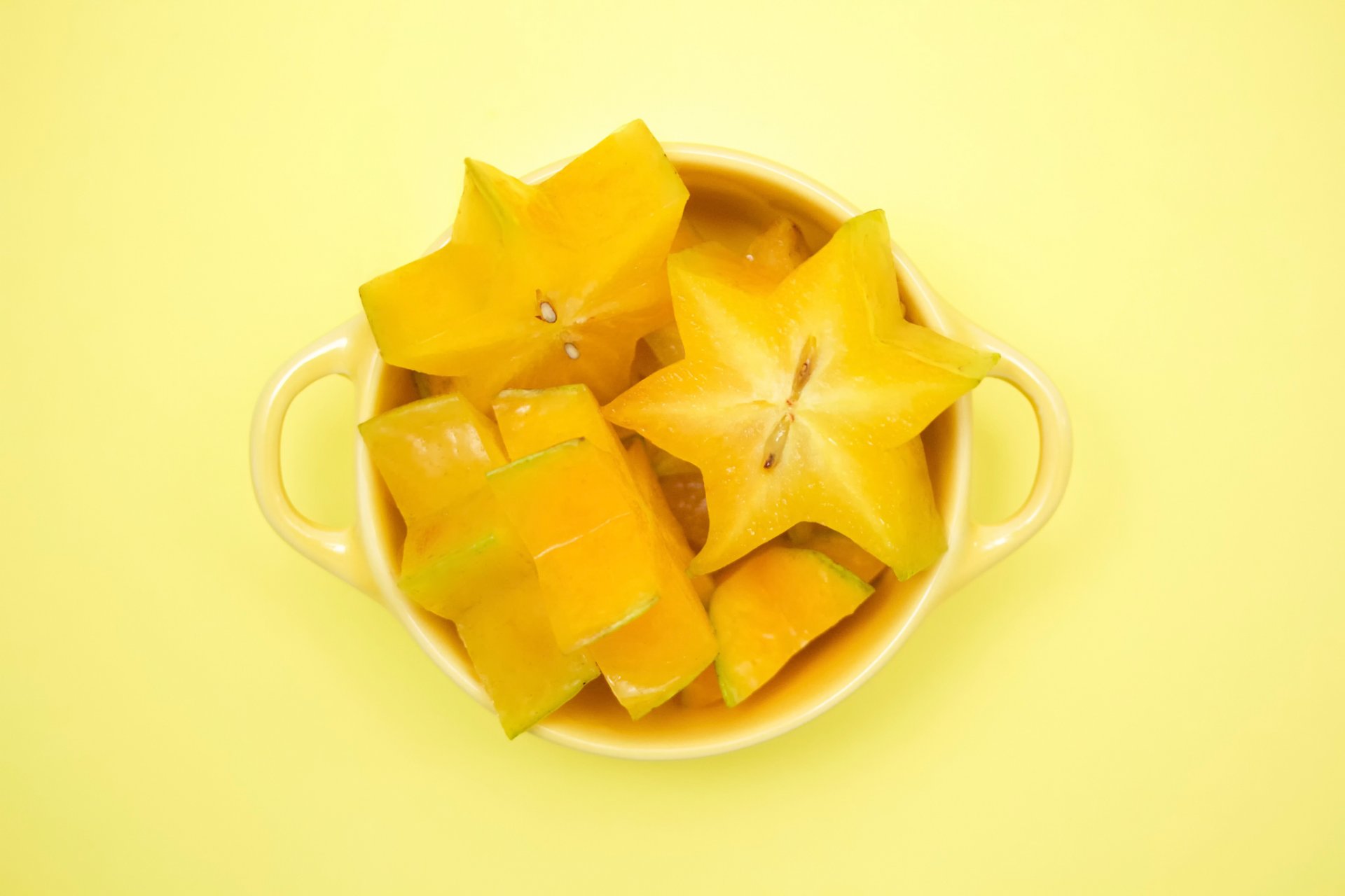 cubo giallo carambola tazza