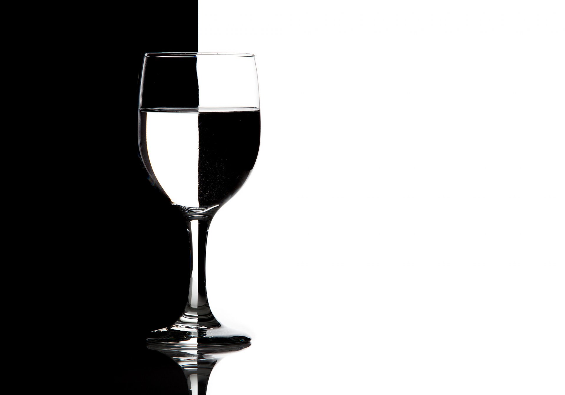 pliage lumière verre à vin fond