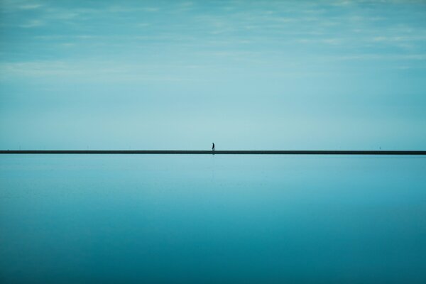 Horizont Meer Wasser Himmel blauer Mann Silhouette