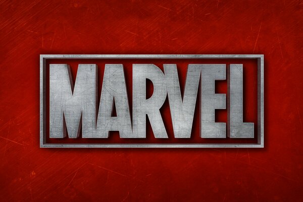 Logo Marvel su sfondo rosso