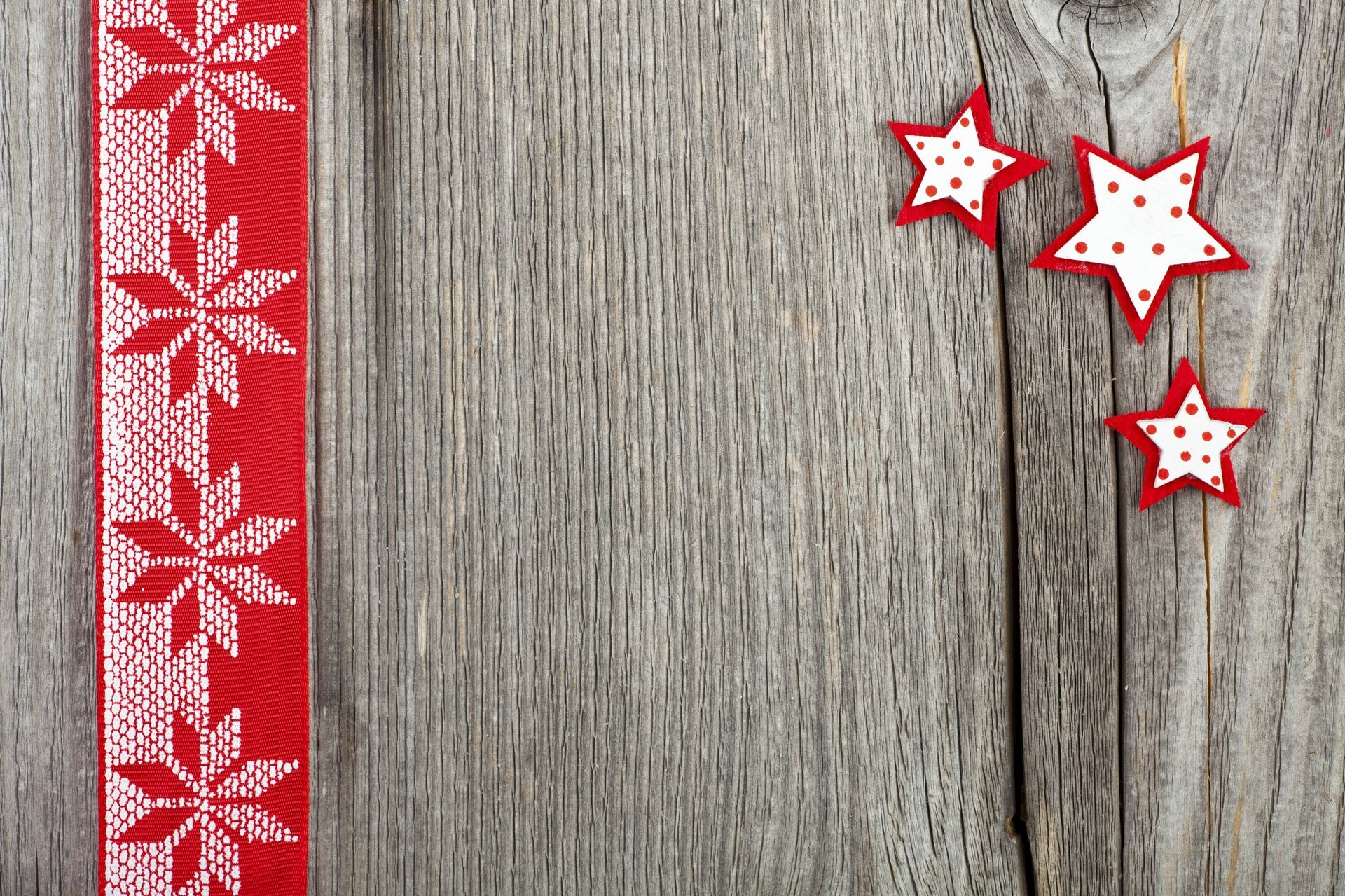 sternchen sterne rot weiß band hintergrund baum winter feiertage neujahr weihnachten