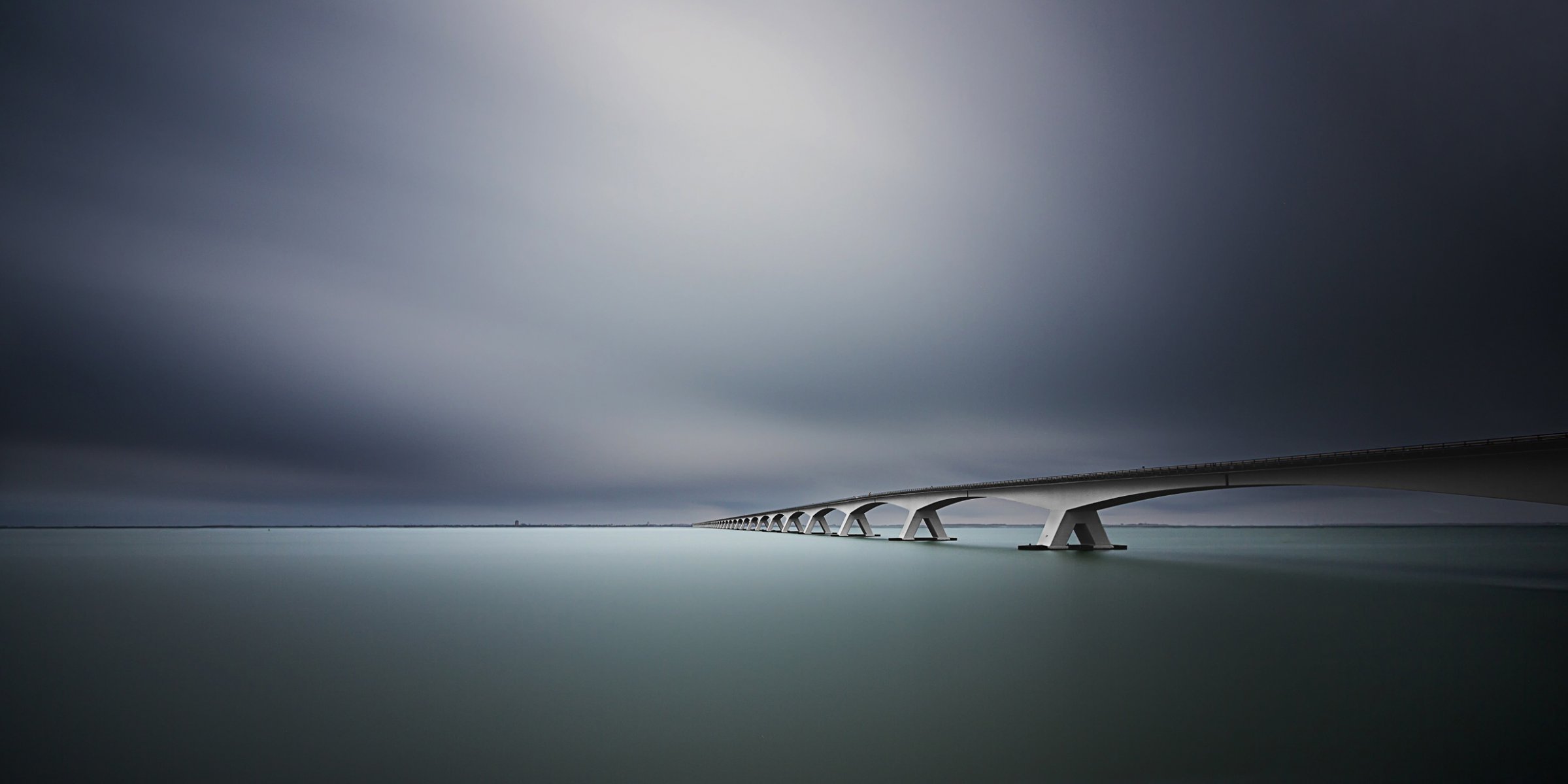 brücke fluss horizontlinie