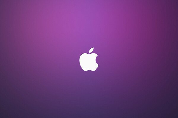 Apple iPhone sur fond violet