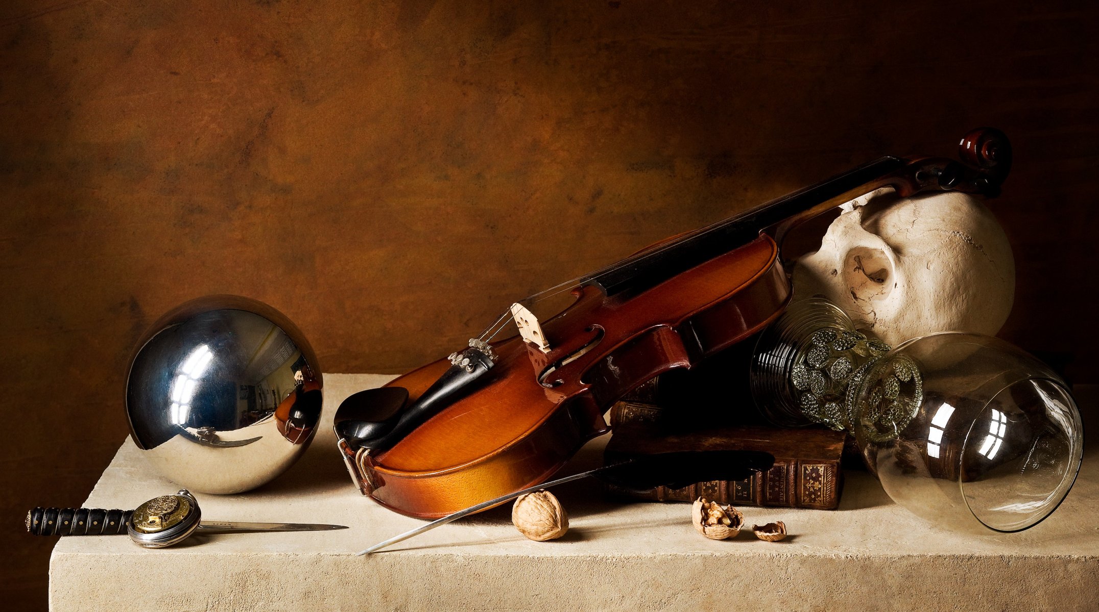 violin skull knife