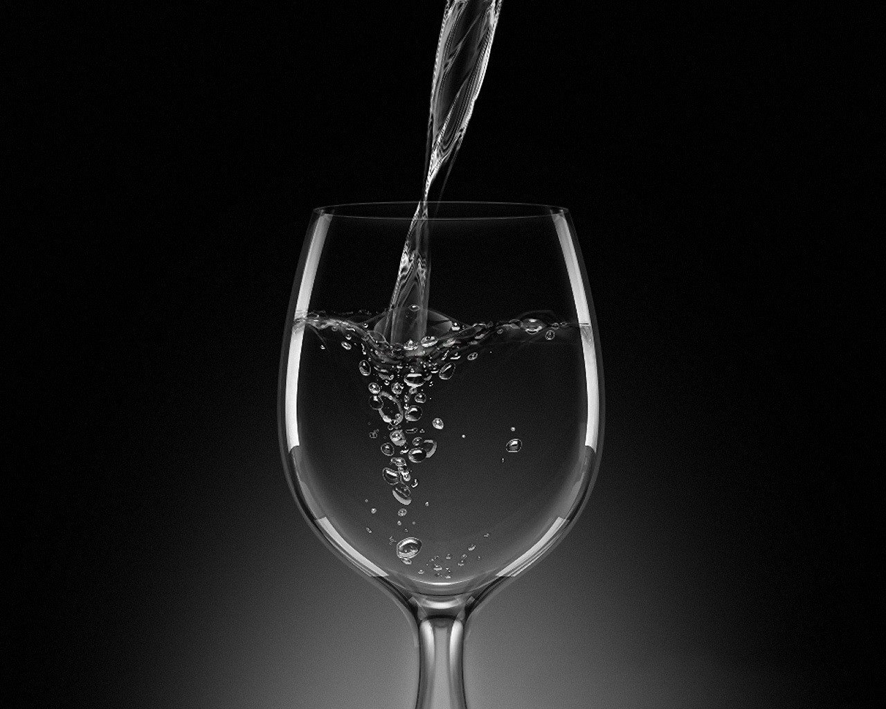 glas wasser blasen