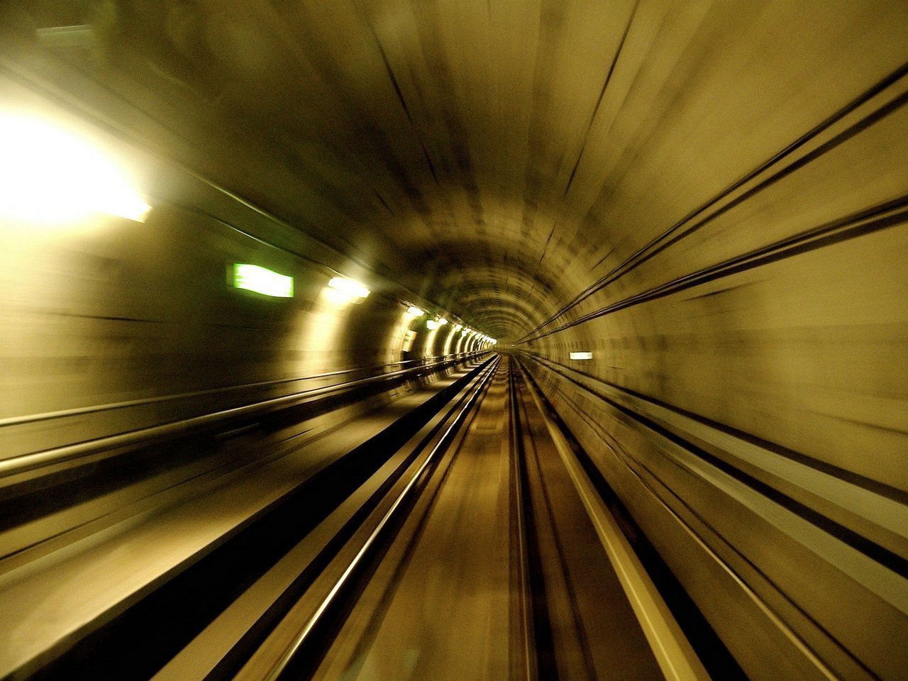 tunnel metropolitana velocità