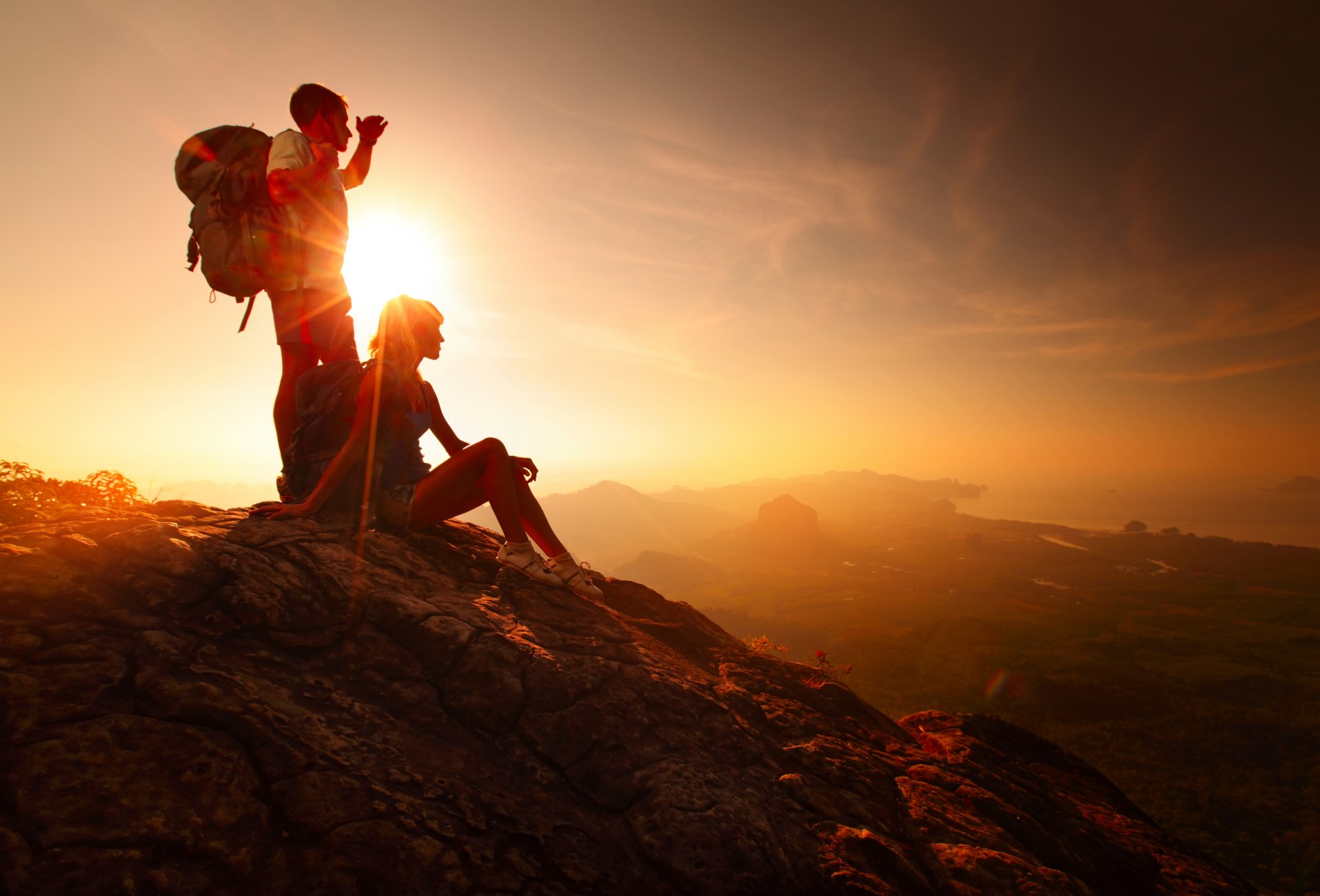 l aventure le rêve le coucher de soleil montagne