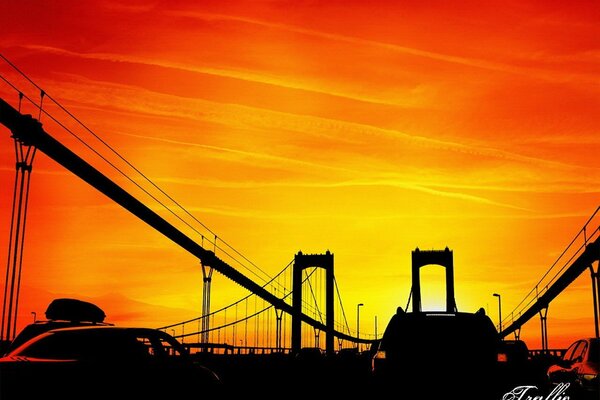 Voiture allant sur le pont en direction du coucher de soleil