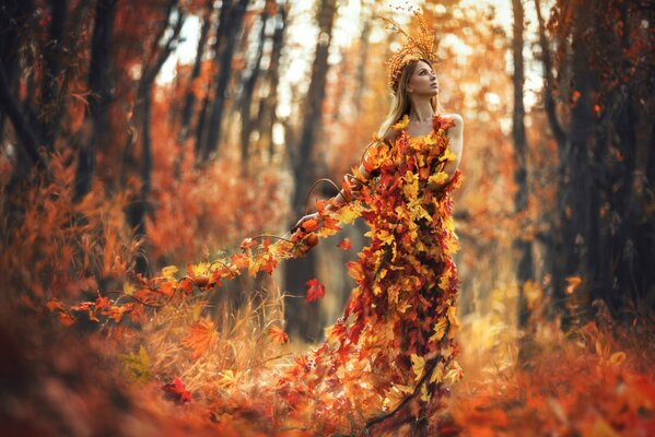 Automne art photo avec une fille. Idées de traitement