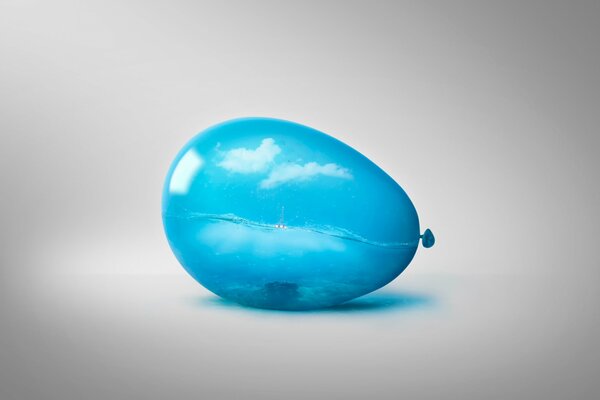 Ocean in a balloon