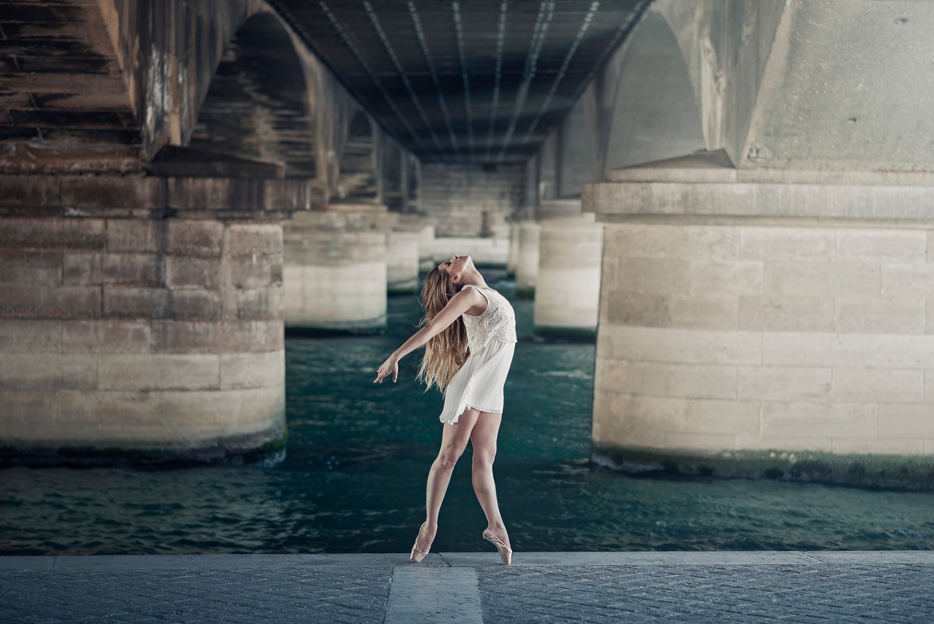 ballerine grâce danse robe pointe pont