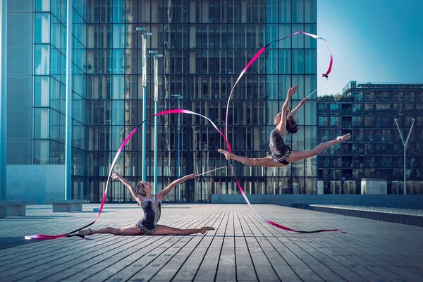 Danza gimnastas movimientos graciosos