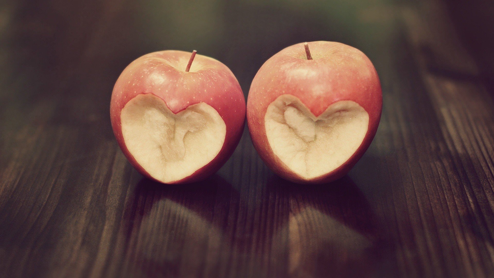 ituation mood apple red heart love background wallpaper wallpaper