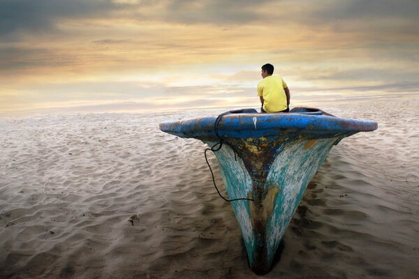 Photos of the desert guy in a boat