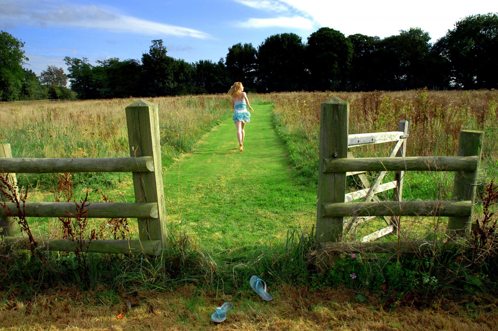 fence slippers grass the field girl running