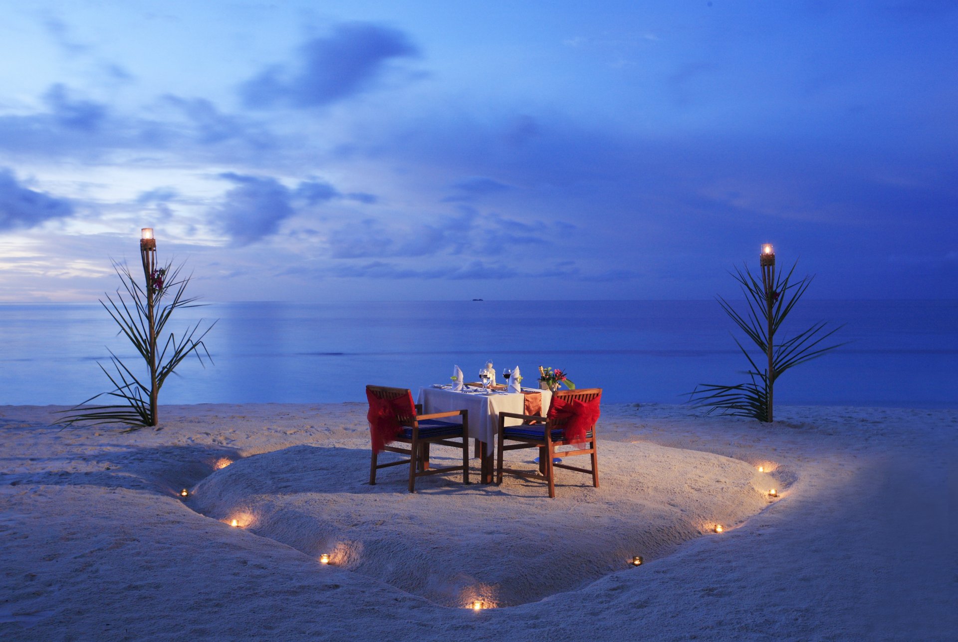 night beach dinner candles ocean romance sunset romantic view