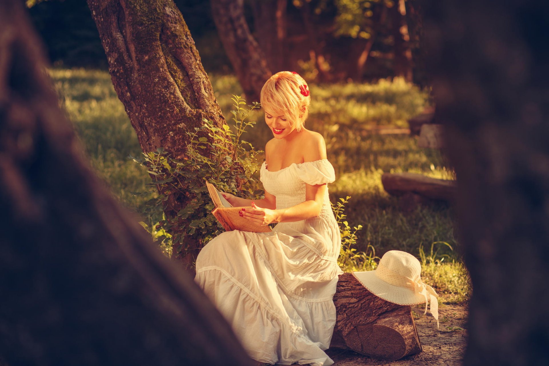 mädchen sommer natur blond kleid weiß