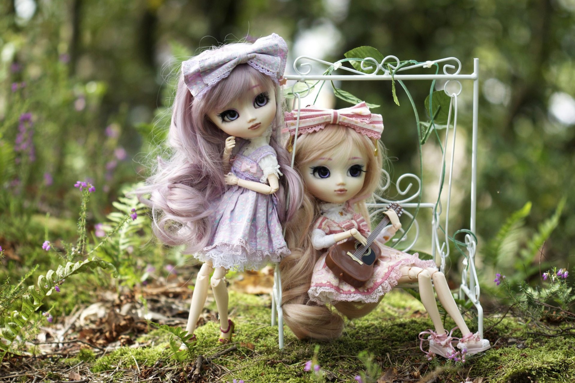 muñecas juguetes niñas swing guitarra naturaleza