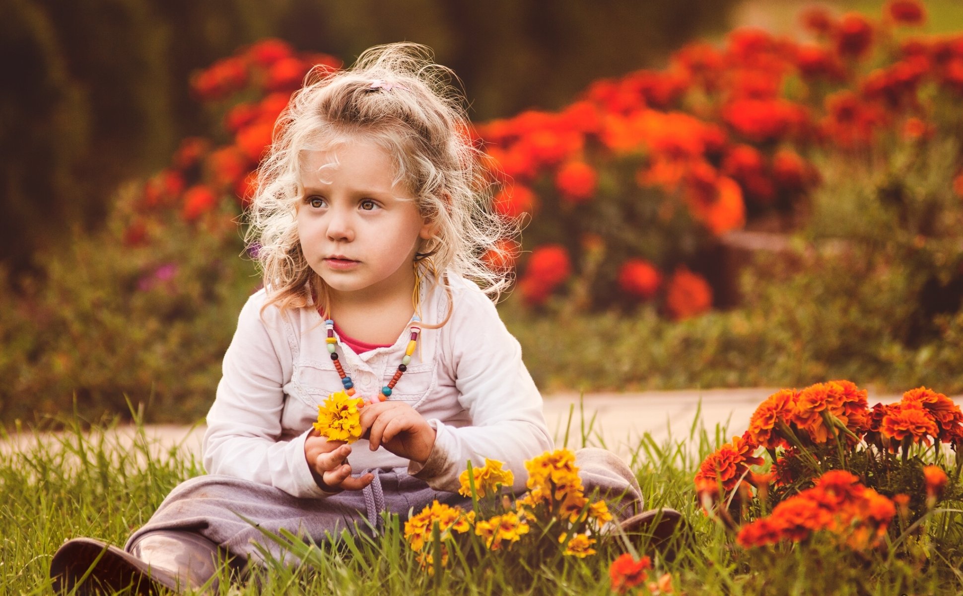 fille fleurs humeur
