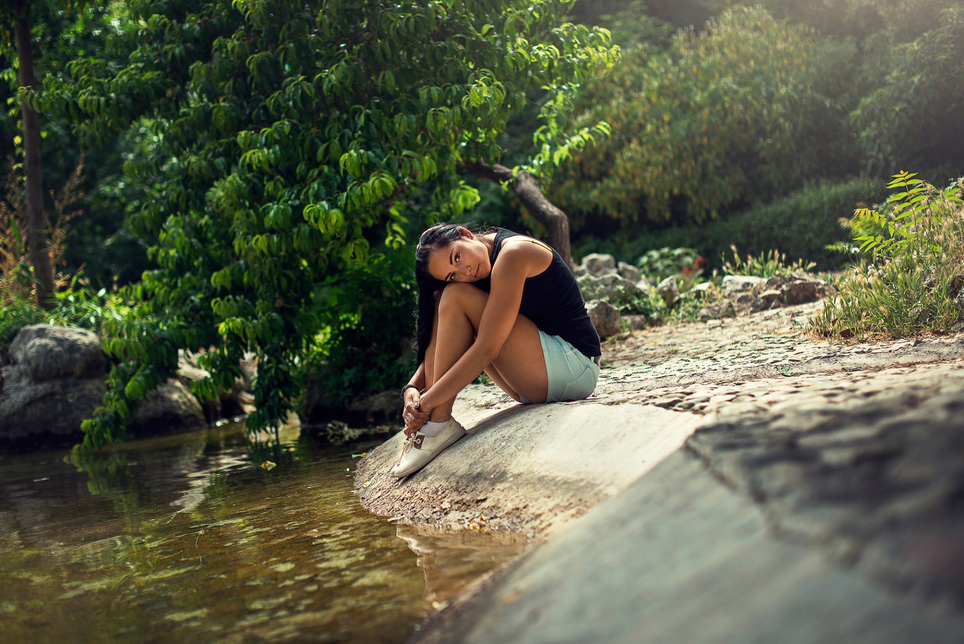 beauty feet shorts creek stone water