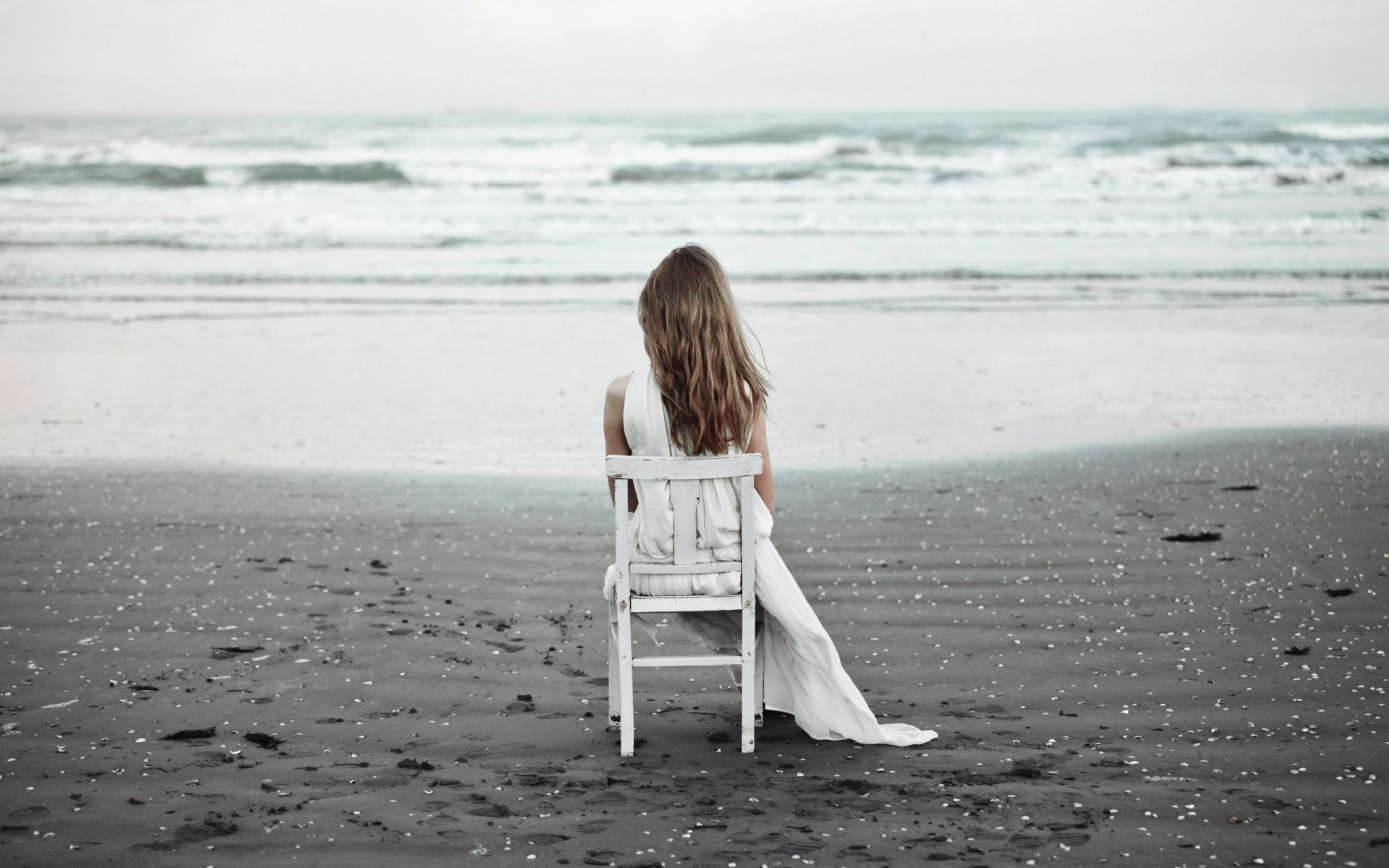 girl sea chair