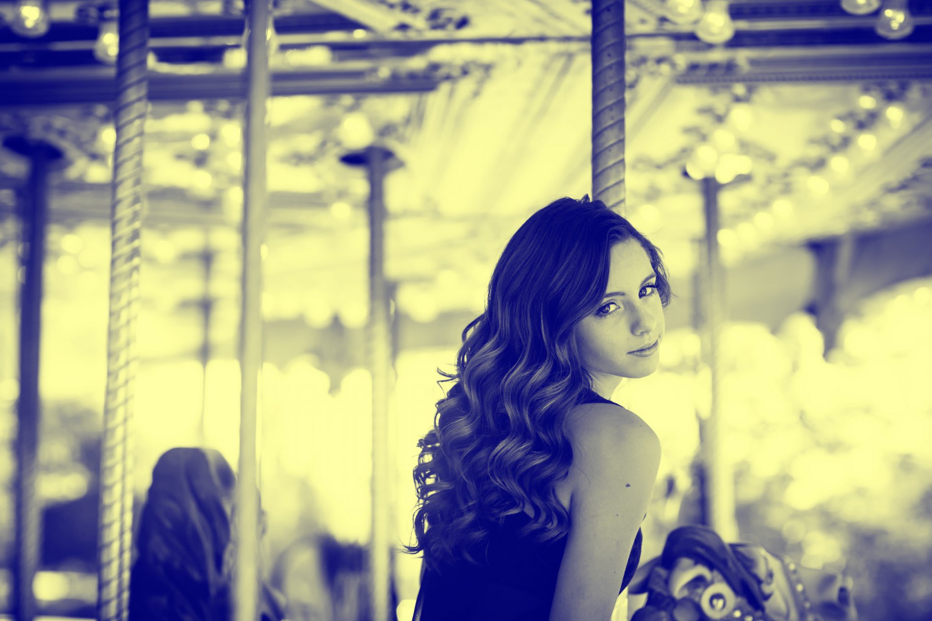 giostra ragazza bh