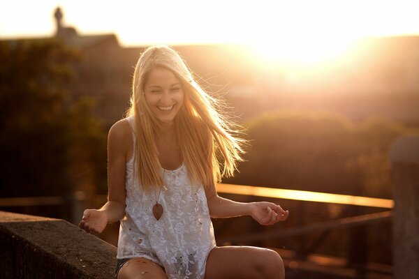 Catherine s laughter against the sunset