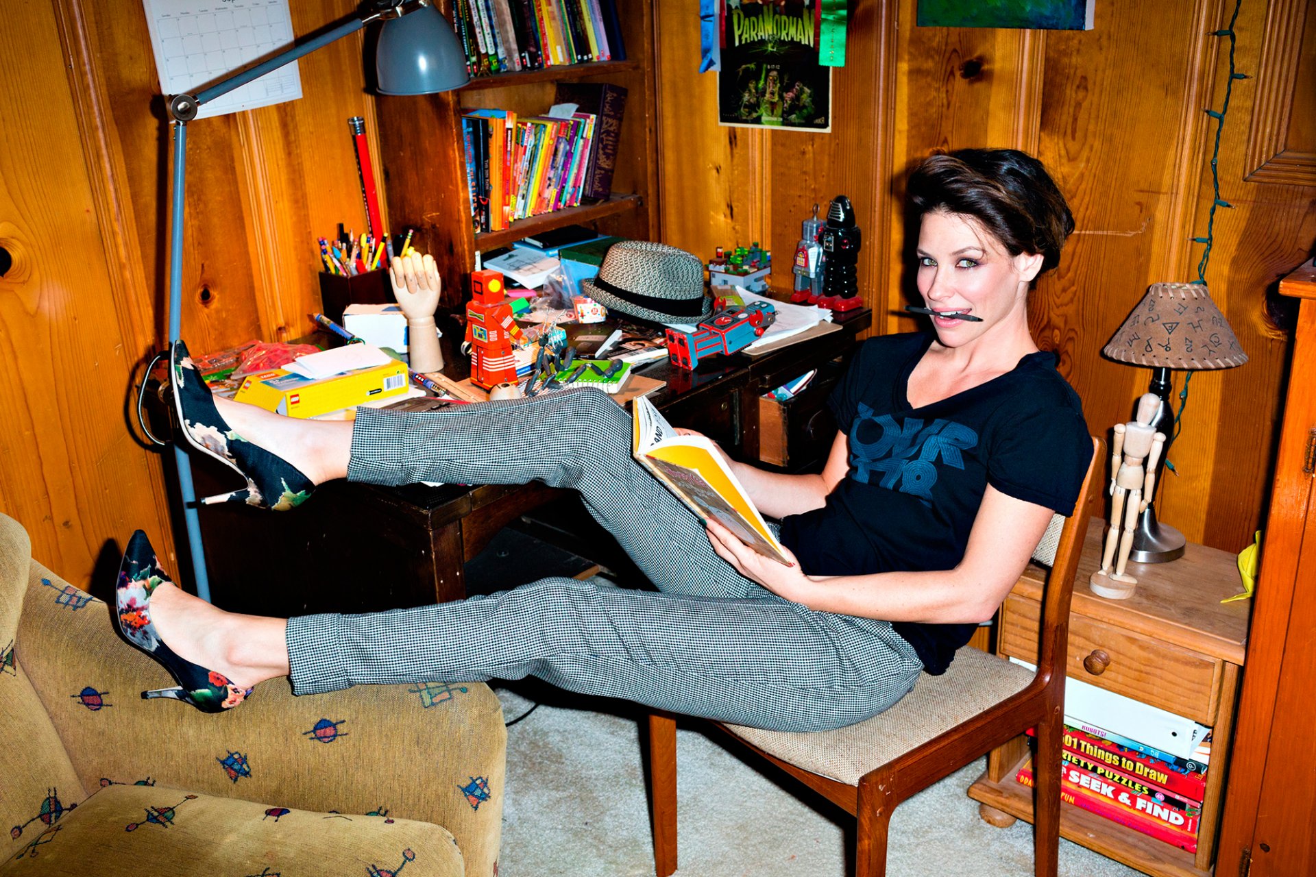 evangeline lilly une salle de lecture nylon guys