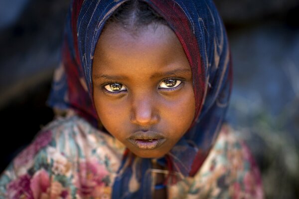 Afrika Äthiopien Mädchen mit ausdrucksstarken Augen