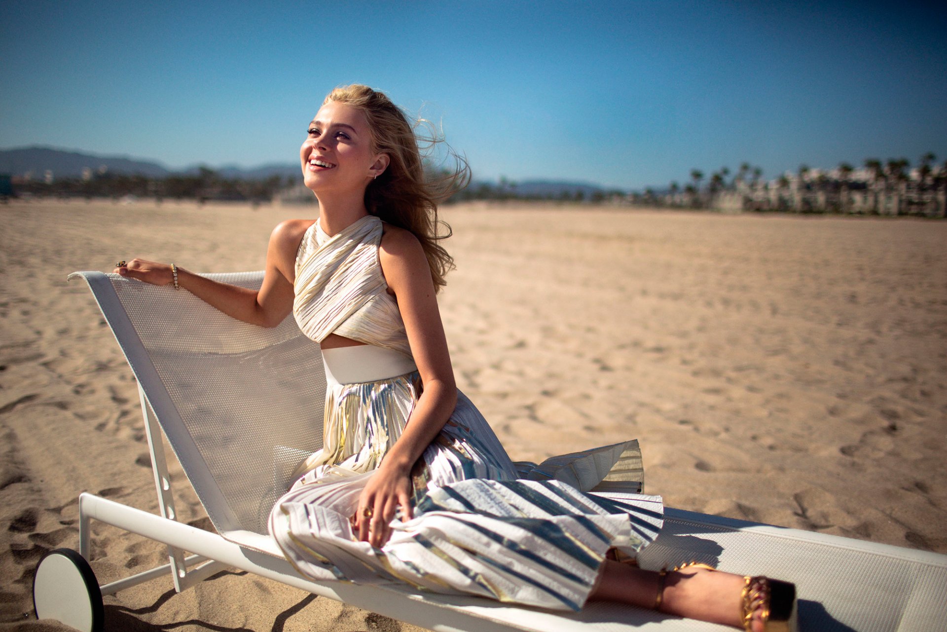 beach sun smile girl nicola peltz