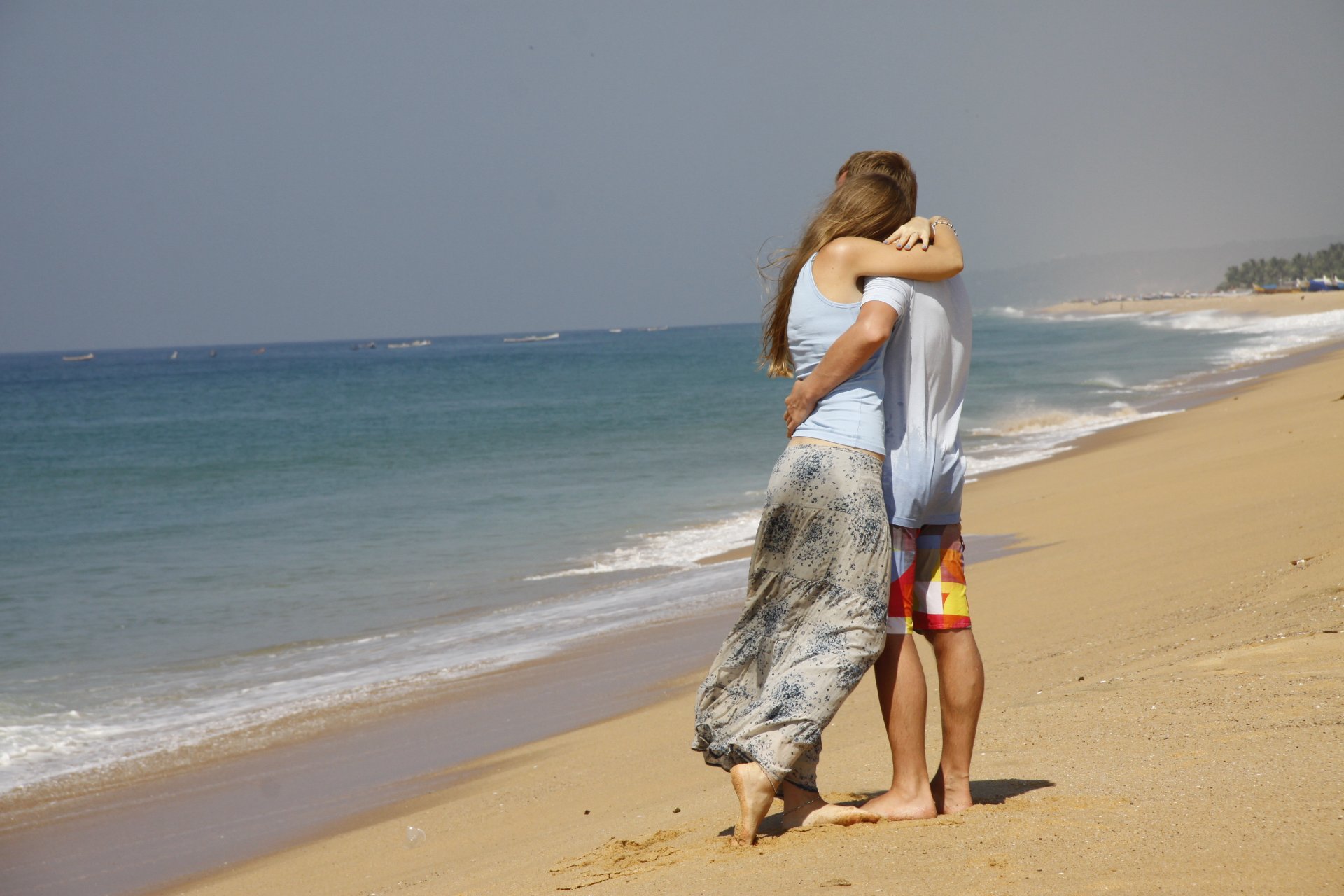 stimmung meer mädchen kerl paar liebe spaziergang hintergrund tapete