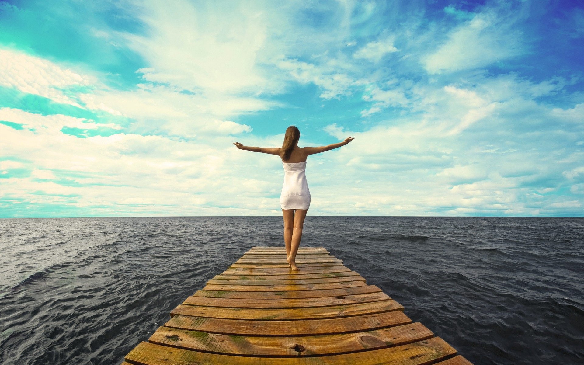 pier bretter meer ozean mädchen kleid horizont himmel wolken