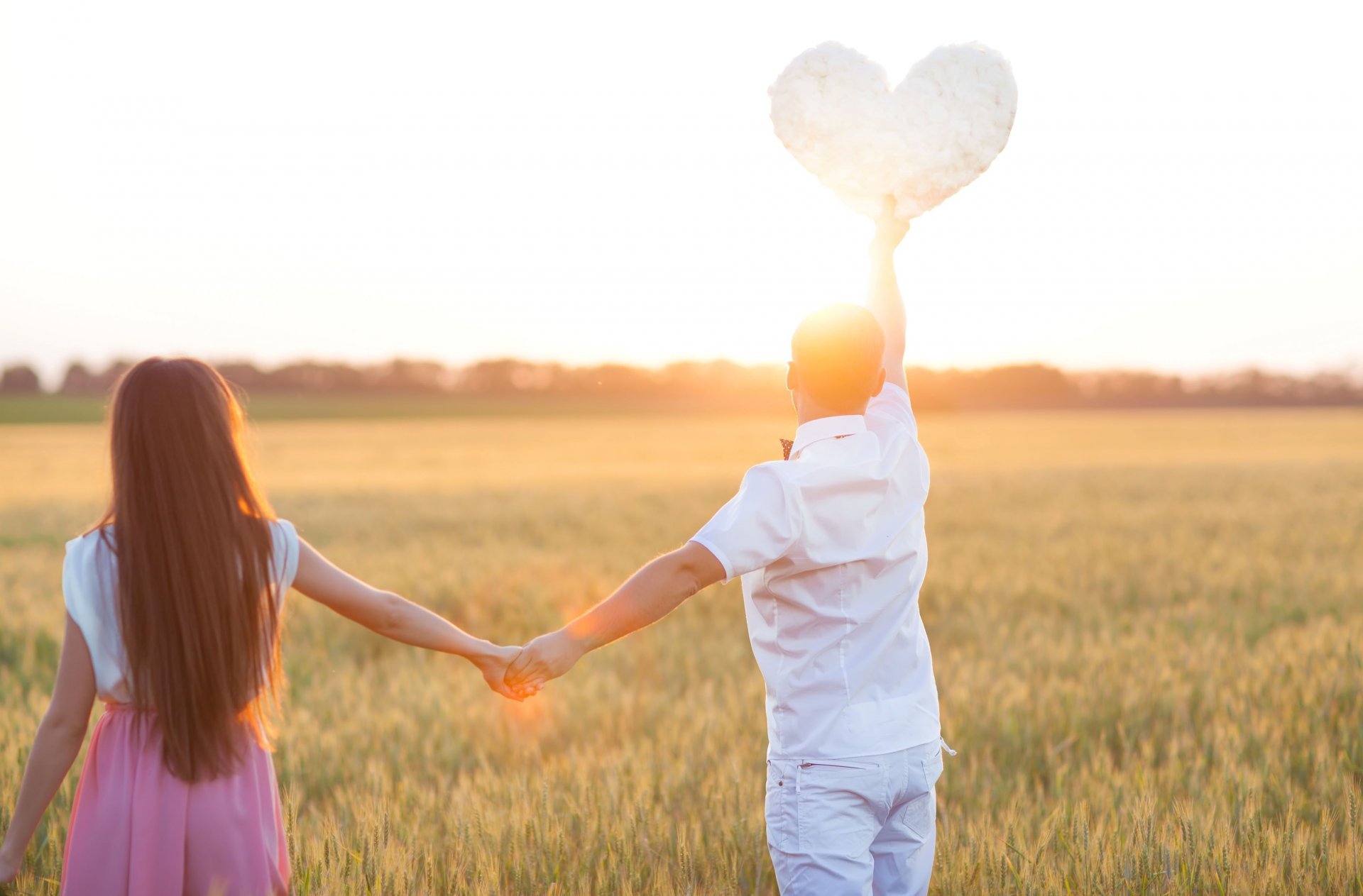 moods girl guy man woman couple couple hands warmth heart heart nature field ears love background wallpaper widescreen fullscreen widescreen