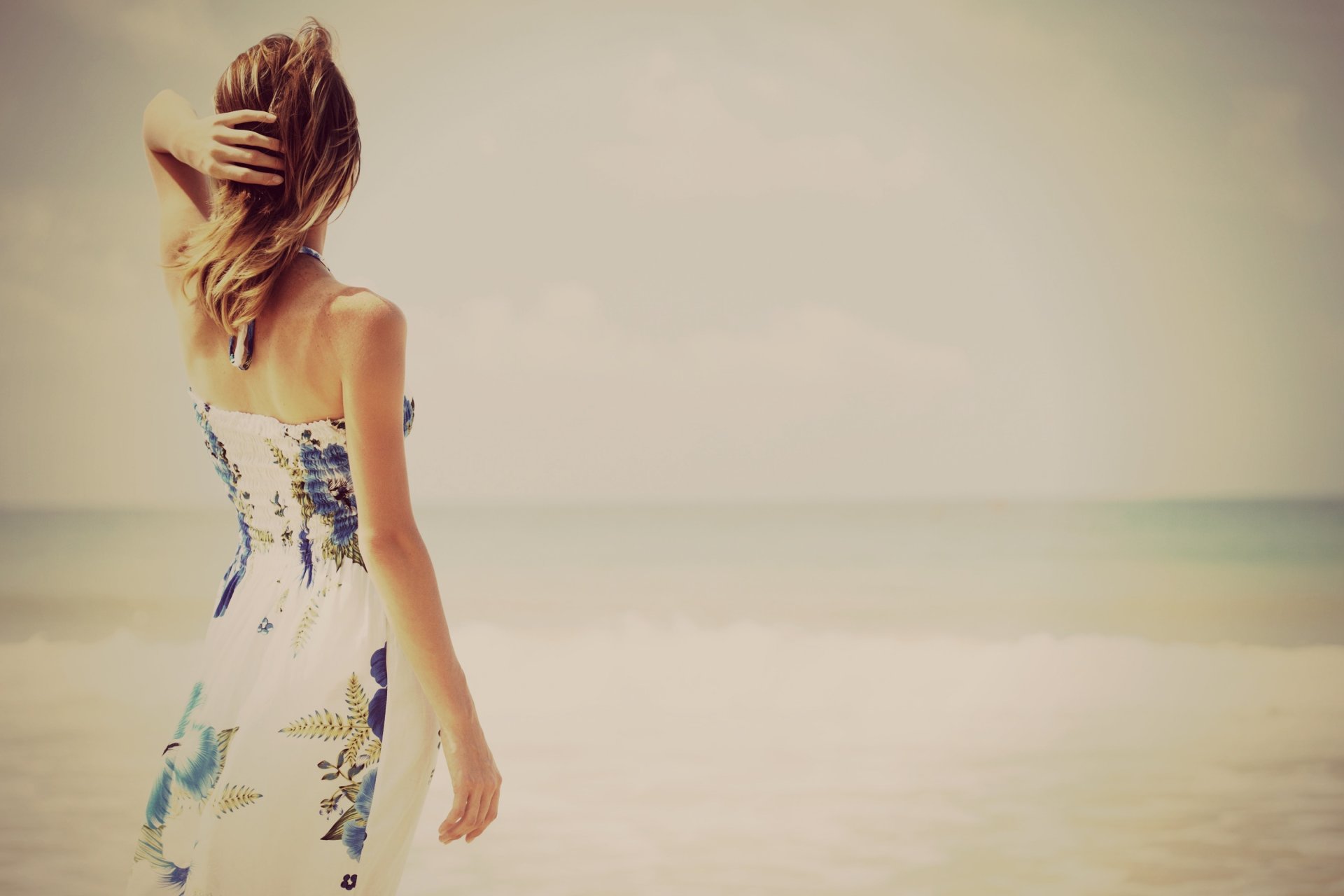 mood girl spin from the back dress hand summer sea water river beach background wallpaper widescreen full screen hd wallpapers fullscreen