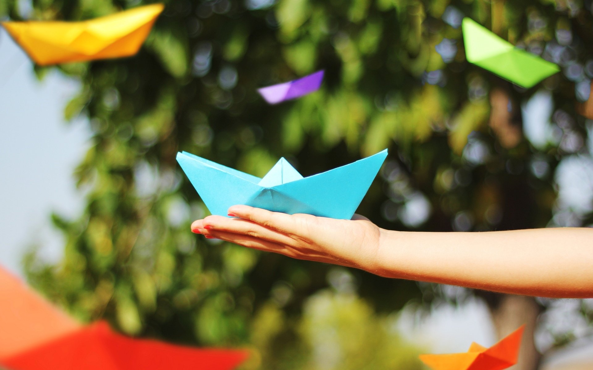 moods man girl hand boat boat ship origami paper color bright blur bokeh background wallpaper widescreen fullscreen widescreen widescreen