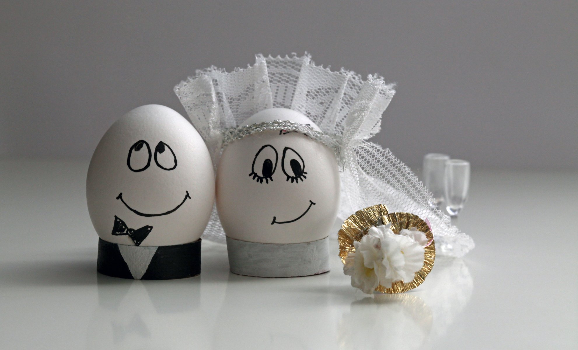 bride and groom wedding eggs bouquet happiness veil