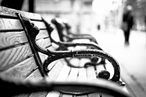 Atmospheric background with an old bench