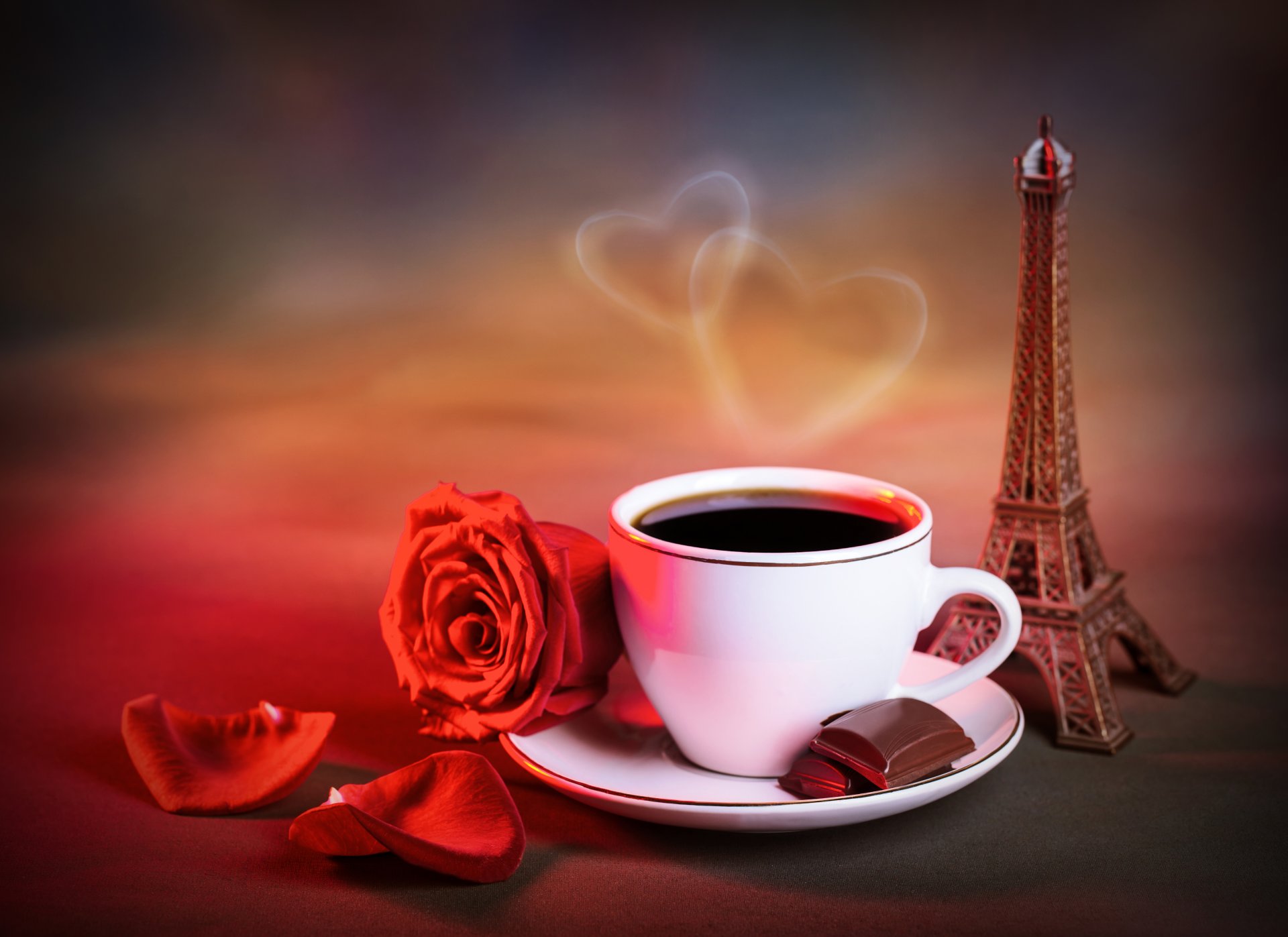 tasse kaffee rose rot blütenblätter herz dampf schokolade la tour eiffel eiffelturm statue