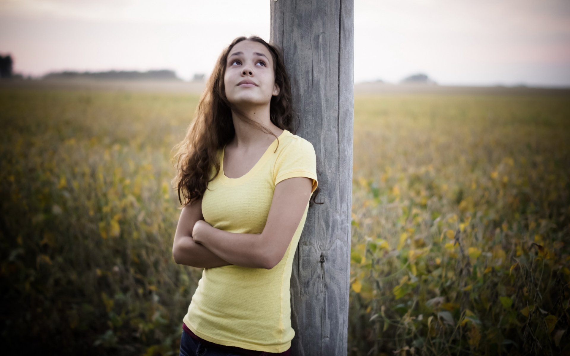 girl portrait background mood