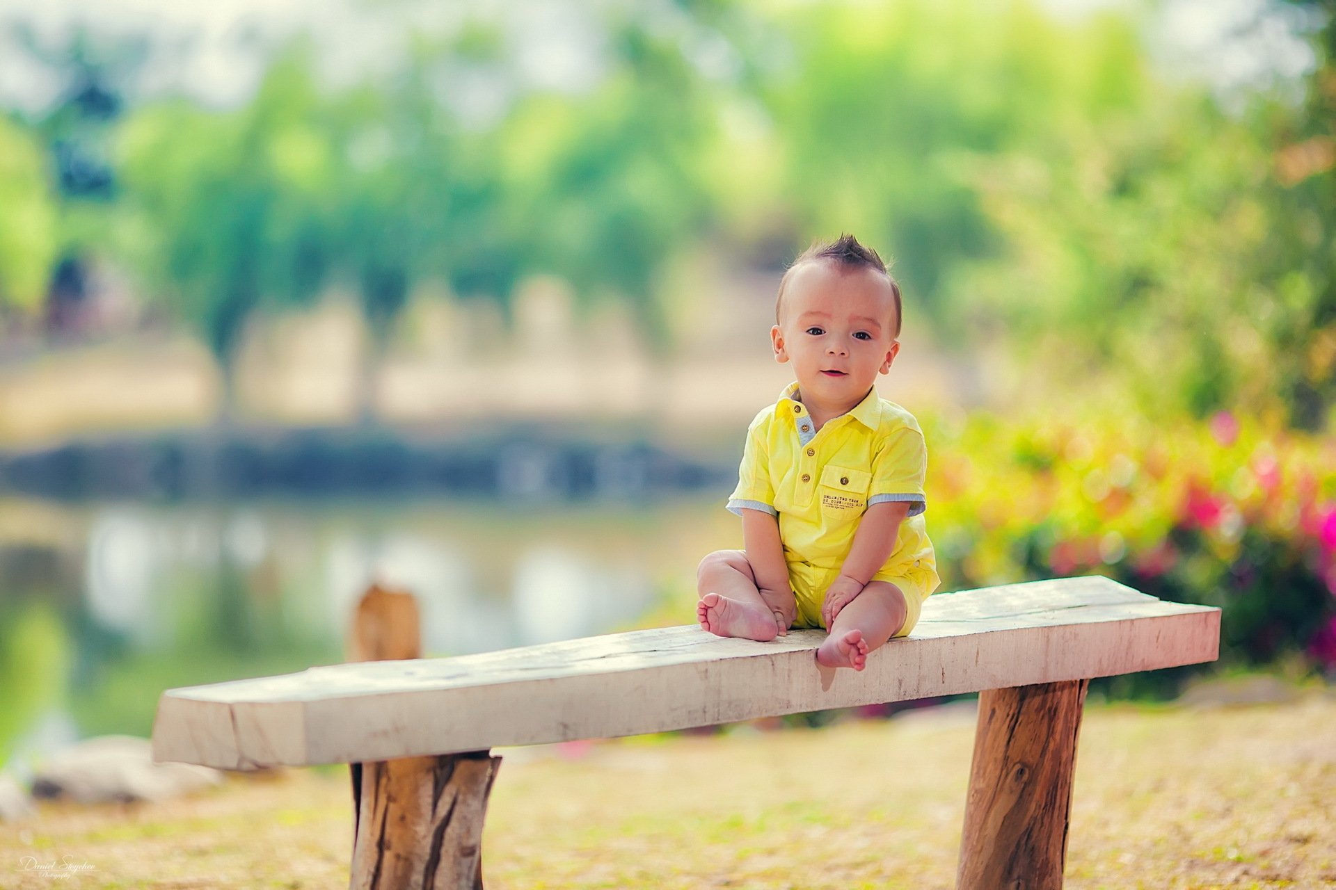 niño banco estado de ánimo