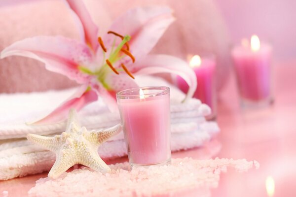 Romance candles starfish and lily