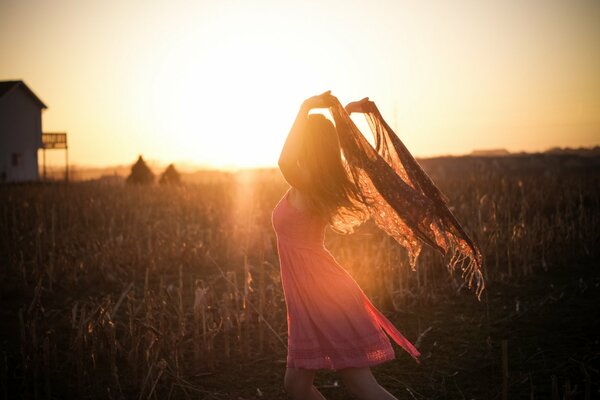 Belle fille au soleil