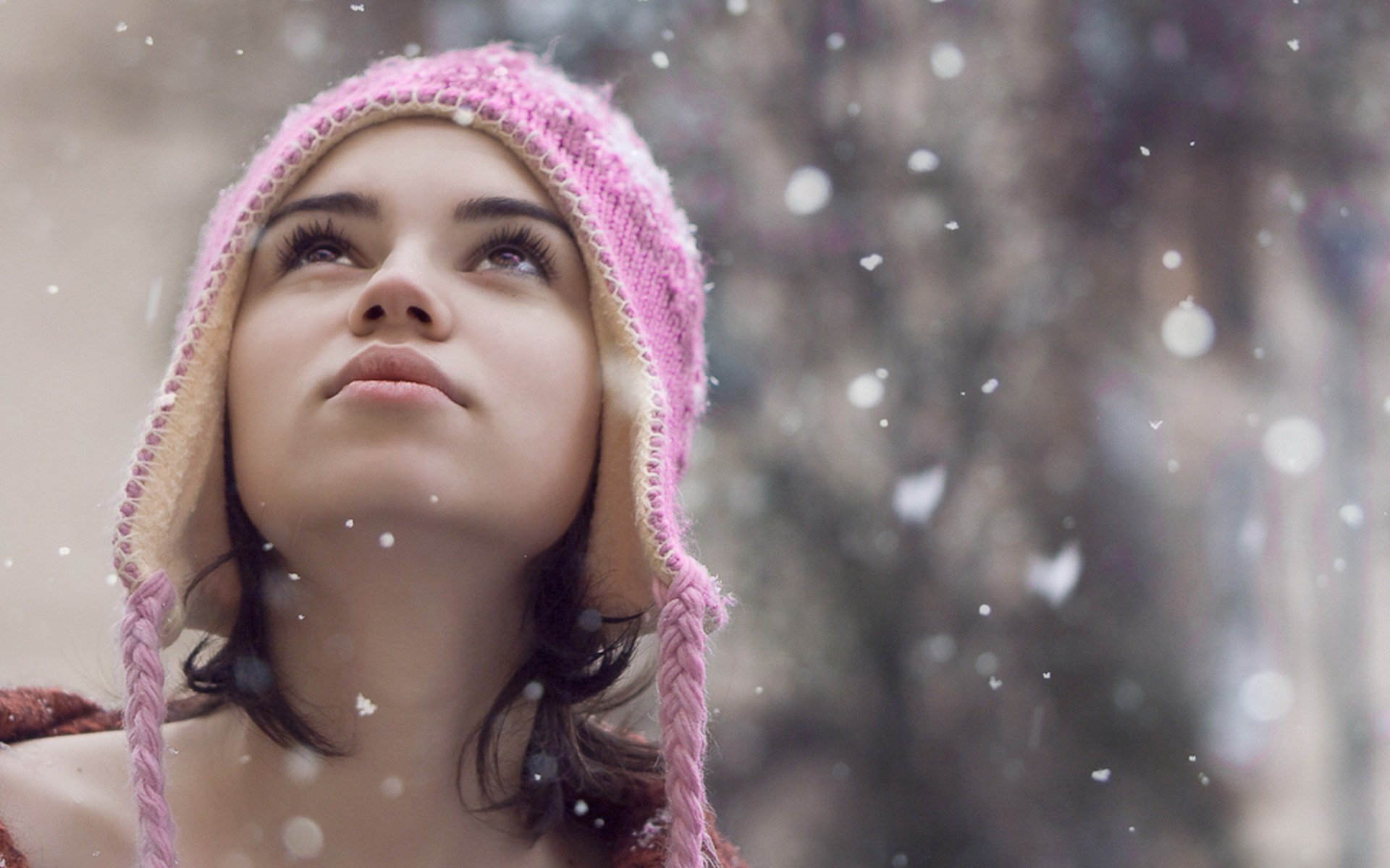 mood ragazza ragazza ragazza inverno neve fiocchi di neve cappello