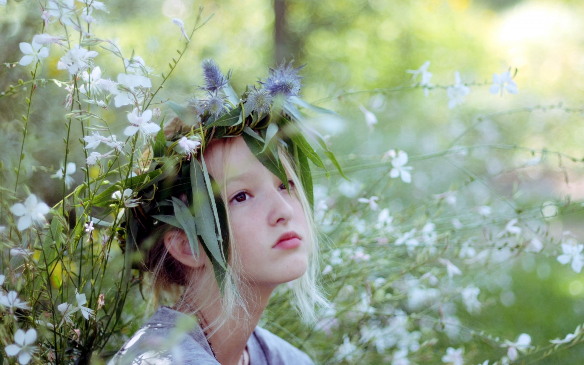 fille été fleurs beauté humeur