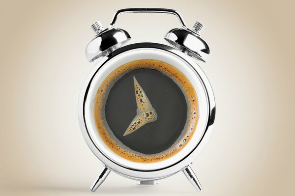 Caffè invece del quadrante dell orologio