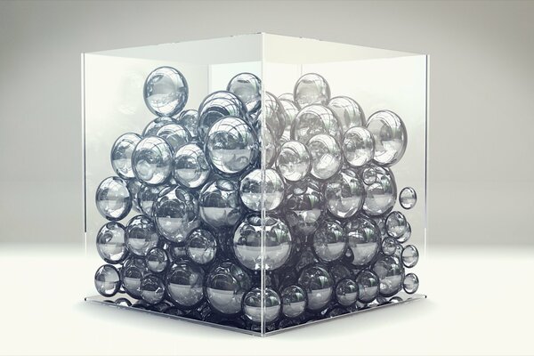 Cube de verre rempli de boules