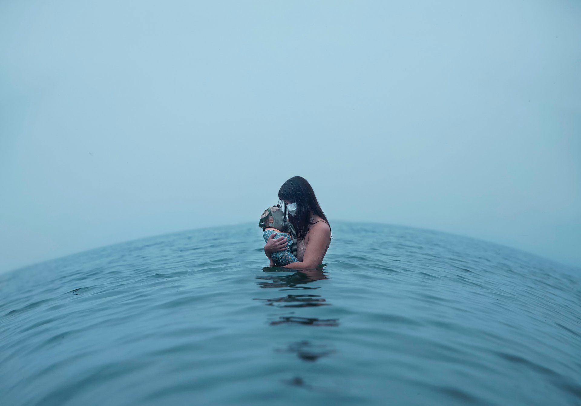 lichon la dévergondée a le sens la jeune fille dans l eau une poupée des armures