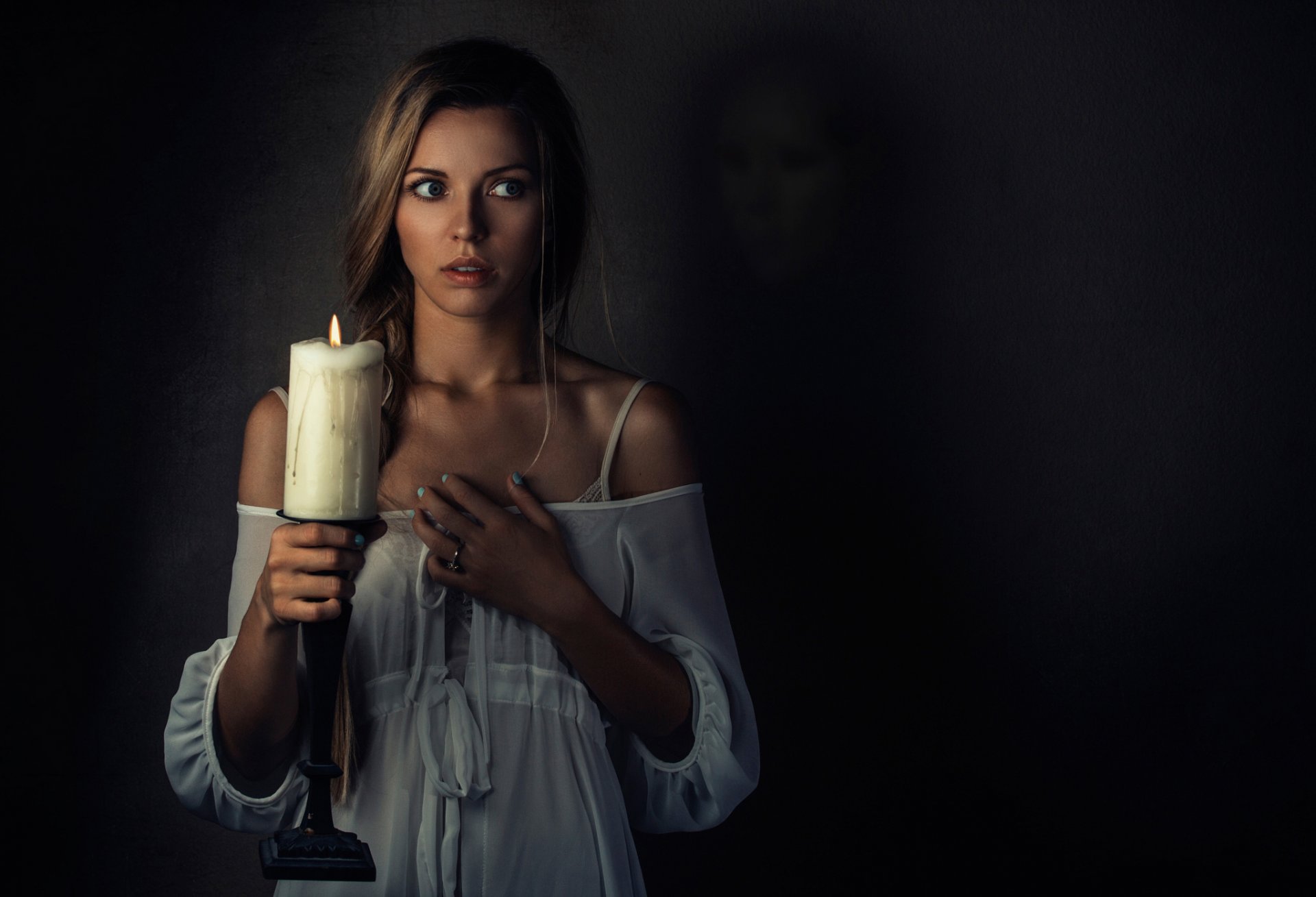 da ombra ragazza candela fantasma ombra paura