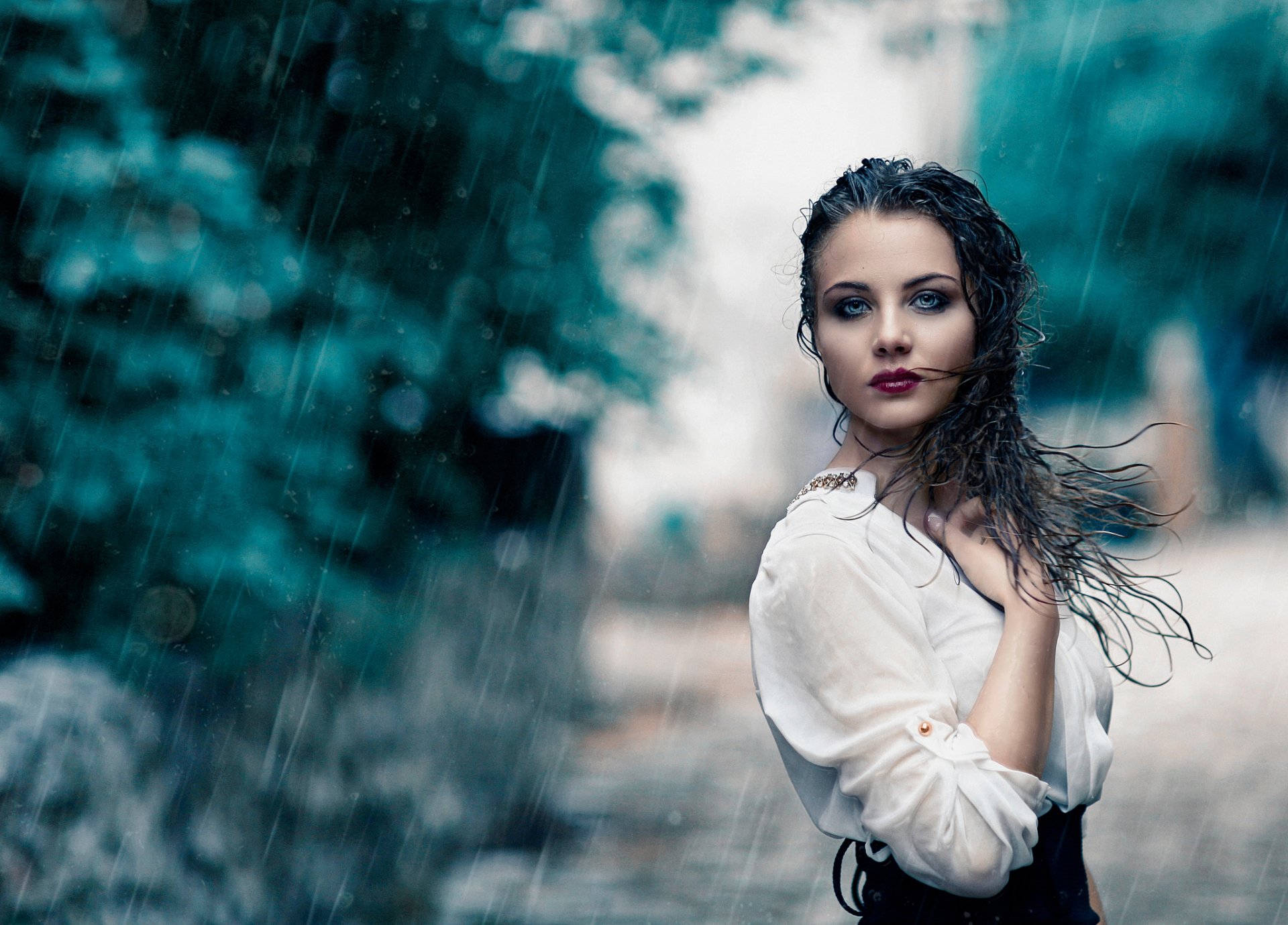 alessandro di cicco chica lluvia mojado maquillaje