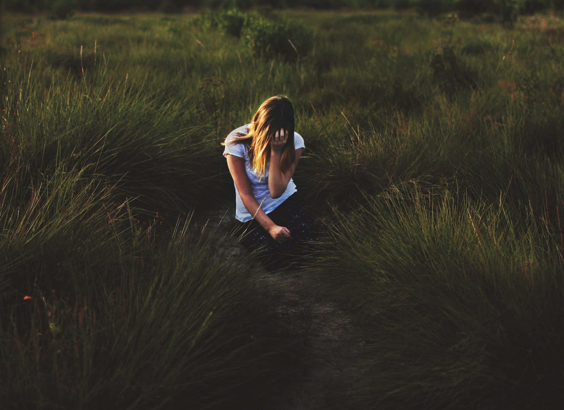 girl loneliness grass sunlight